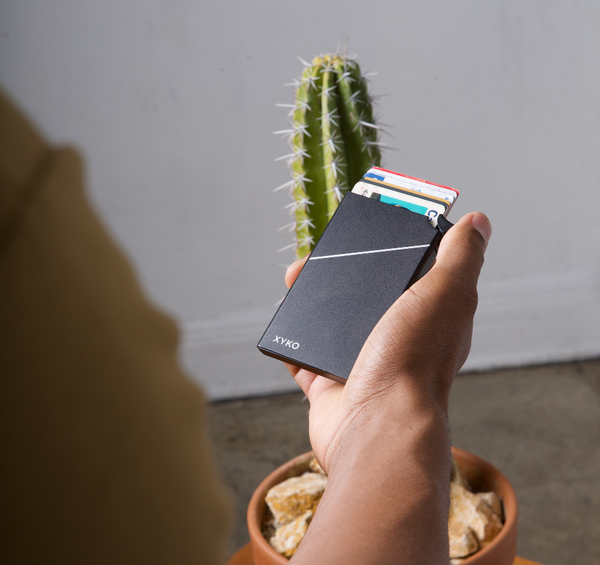 Why the modern man needs a minimalist card wallet in 2023